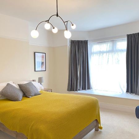 1 Ashford Road Guesthouse レッドヒル エクステリア 写真