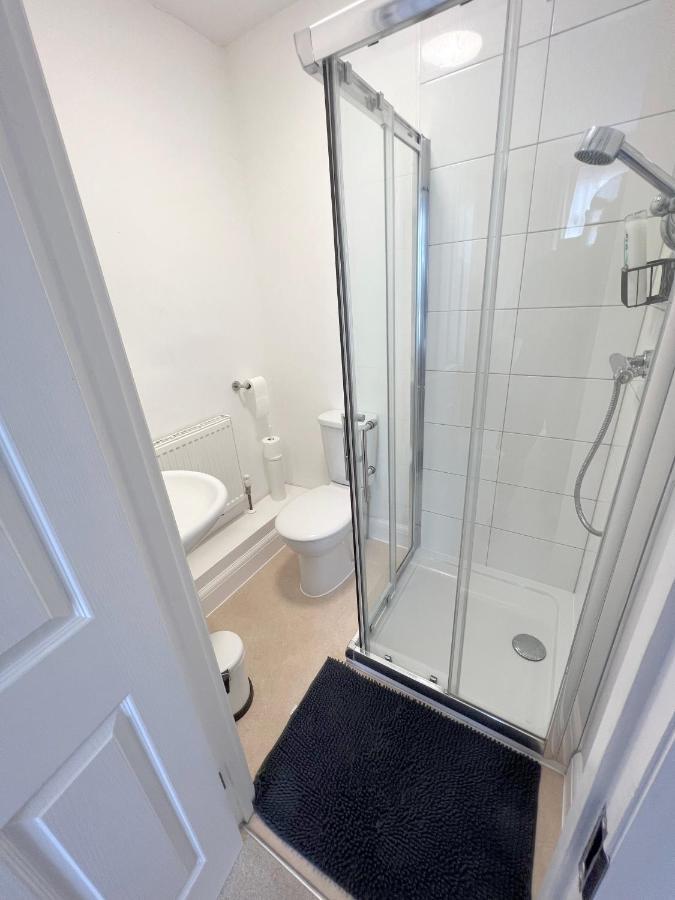 1 Ashford Road Guesthouse レッドヒル エクステリア 写真