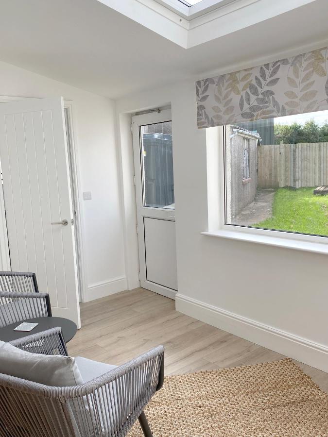 1 Ashford Road Guesthouse レッドヒル エクステリア 写真
