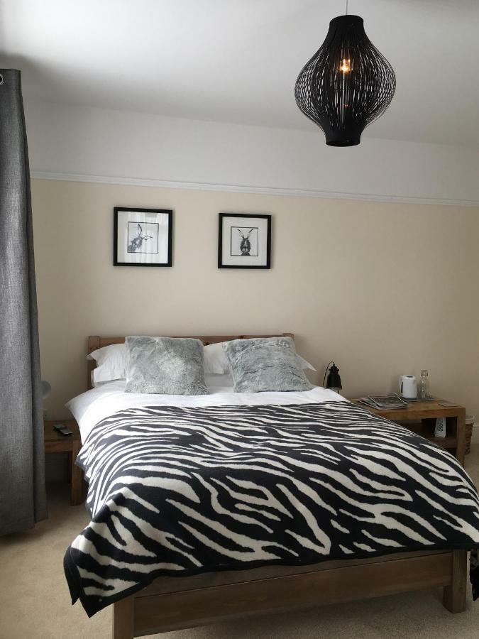 1 Ashford Road Guesthouse レッドヒル エクステリア 写真