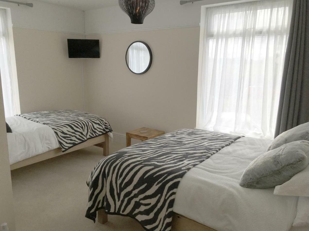 1 Ashford Road Guesthouse レッドヒル エクステリア 写真