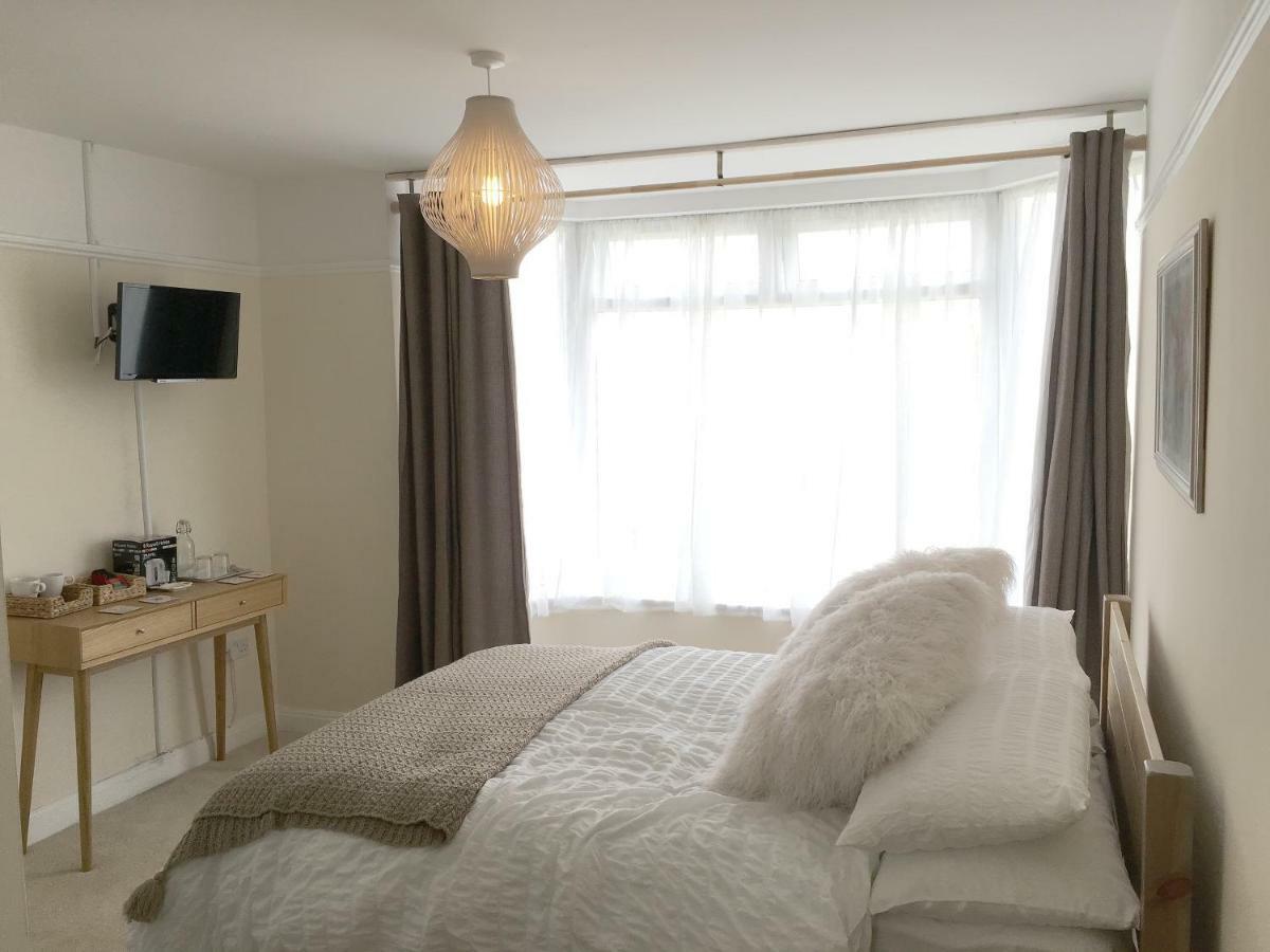 1 Ashford Road Guesthouse レッドヒル エクステリア 写真